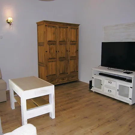 Three-bedroom Holiday In 別荘 Gietrzwałd